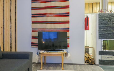 Hilla B: Design Intérieur, Bois, Meubles, Sol, Sol, Textile, Pièce, Éclairage, Salon, Rideau