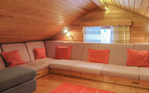 Keromaja: Sol, Bois, Sol, Design Intérieur, Meubles, Canapé, Parquet, Pièce, Plafond, Salon