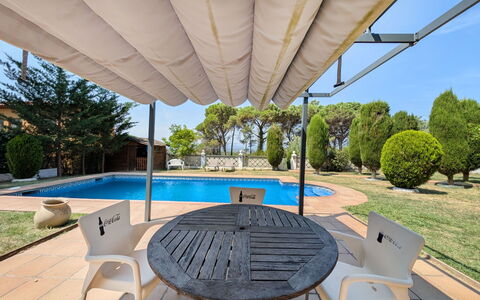 Style: Piscine, Mobilier De Jardin, Ombre, Meubles, Arrière-Cour, Structure En Plein Air, Recours, Jardin, Canopée, Patio