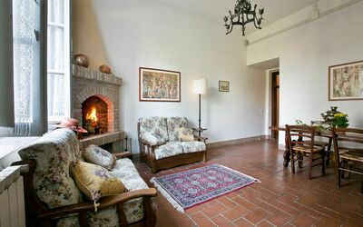 Anny: Pièce, Propriété, Meubles, Design Intérieur, Salon, Bâtiment, Maison, Immobilier, Domicile, Sol