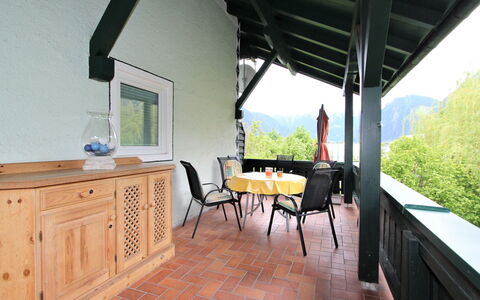 Am Ziller: Meubles, Propriété, Cabinetry, Bâtiment, Ciel, Table, Fenêtre, Plante, Bois, Tiroir