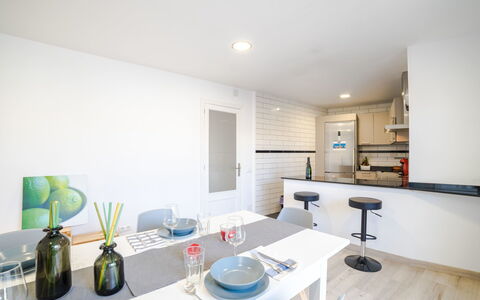 Can Josep: Propriété, Pièce, Design Intérieur, Meubles, Bâtiment, Maison, Immobilier, Sol, Cuisine, Domicile