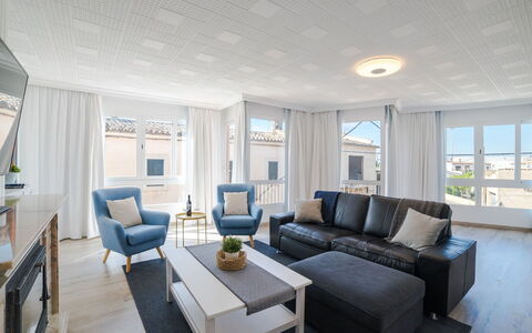 Can Josep: Salon, Pièce, Propriété, Design Intérieur, Meubles, Bâtiment, Plafond, Maison, Domicile, Immobilier
