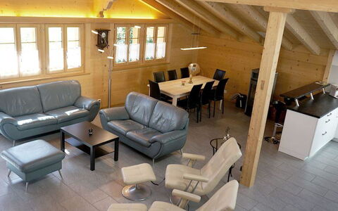 Majelas Heiti: Meubles, Propriété, Table, Fenêtre, Canapé, Chaise, Design Intérieur, Architecture, Bois, Bâtiment
