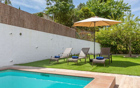 Paradis: Piscine, Recours, Domicile, Eco Hôtel, Biens, Patio, Villa, Cour, Conception, Mobilier De Jardin