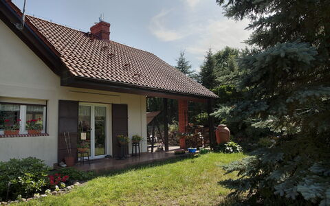 Latków: Herbe, Domicile, Lot Terre, Jardin, Couverture De Sol, Porte, Siding, Ferme, Batiments Jardin