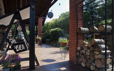 Latków: Herbe, Domicile, Lot Terre, Jardin, Couverture De Sol, Porte, Siding, Ferme, Batiments Jardin