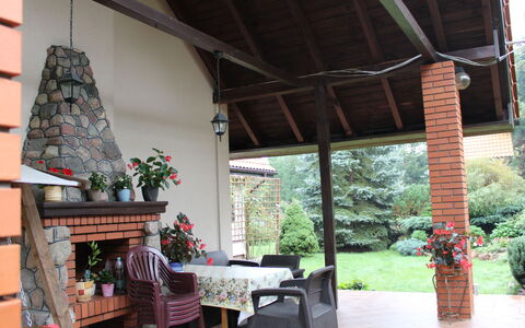 Latków: Plante, Propriété, Pot De Fleur, Plante D'Appartement, Bois, Design Intérieur, Ombre, Table, Éclairage, Architecture