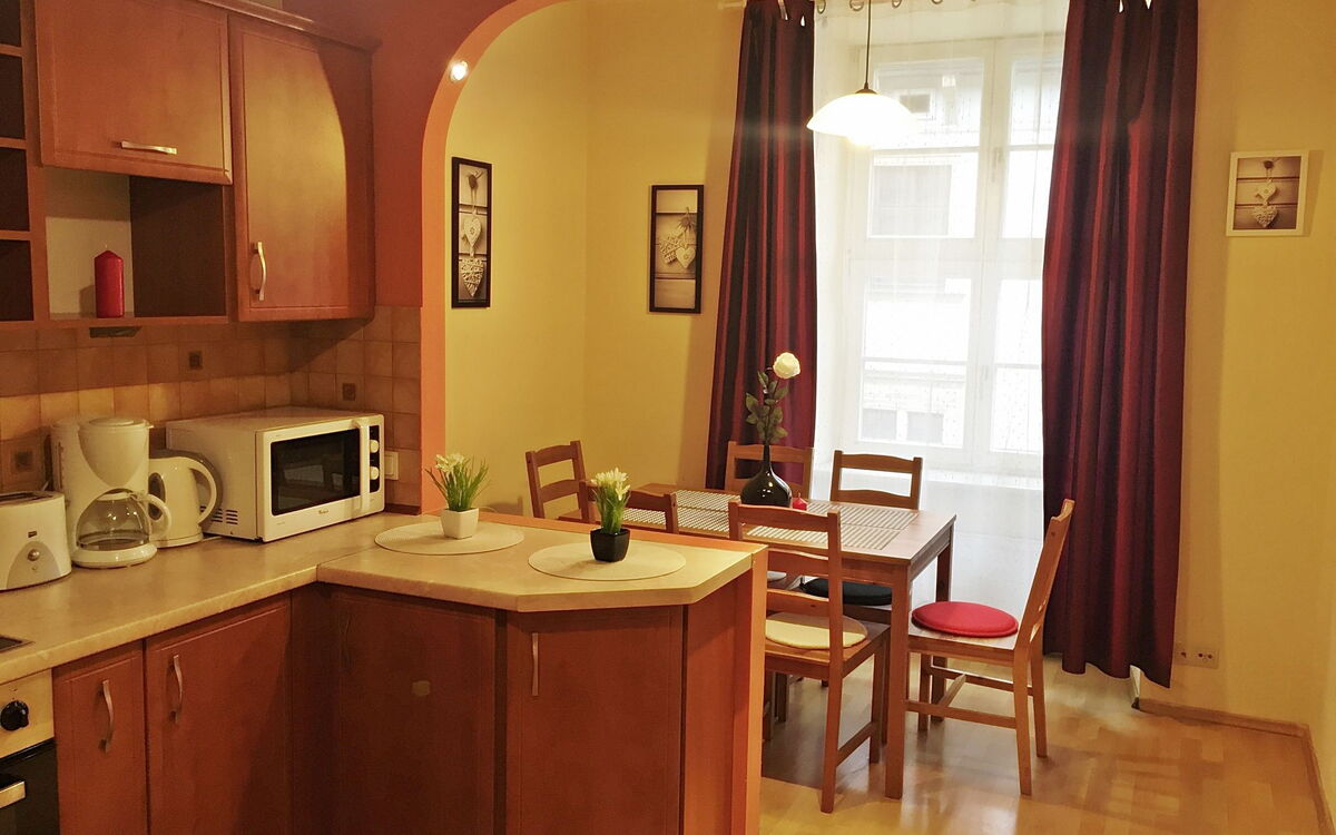 Logement:&nbsp;Black Red White 627.7