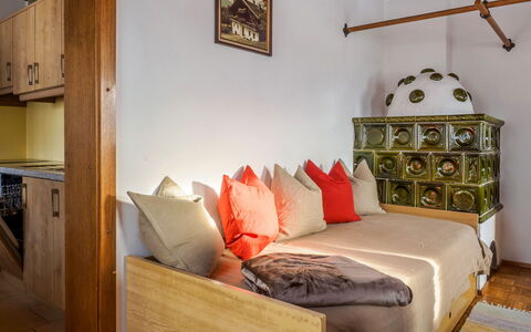Glatzbichl: Meubles, Lit, Chambre, Pièce, Propriété, Design Intérieur, Cadre De Lit, Drap De Lit, Literie, Mur
