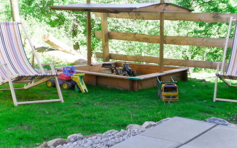 Lehen: Plante, Propriété, Meubles, Table, Tableau De Plein Air, Mobilier De Jardin, Ombre, Bois, Herbe, Loisir
