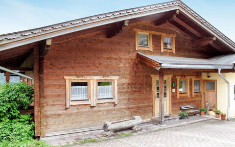 Geislhof: Ciel, Bâtiment, Fenêtre, Plante, Maison, Bois, Chalet, Lot Terre, Porte, Siding