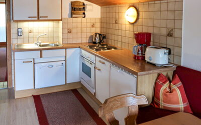 Elisabeth 633.2: Comptoir, Evier, Cabinetry, Évier, Robinet, Propriété, Meubles, Luminaire Plomberie, Cuisine, Appareil De Cuisine