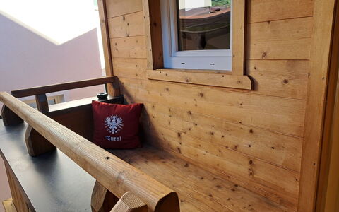 Wegscheider: Fenêtre, Bâtiment, Bois, Design Intérieur, Tache De Bois, Sol, Maison, Sol, Dur