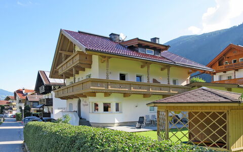 Wegscheider: Maison, Propriété, Bâtiment, Immobilier, Architecture, Toit, Domicile, Zone Résidentielle, Ciel, Biens