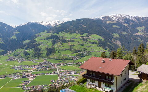 Borleitenhof: Montagne, Ciel, Nuage, Plante, Écorégion, Paysage Naturel, Environnement Naturel, Montagnes, Lot Terre, Bâtiment