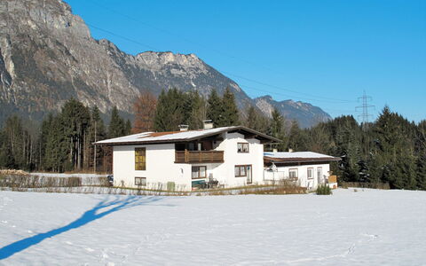 Anger: Neige, Montagne, L'Hiver, Montagnes Relief, Propriété, Chaîne De Montagnes, Station De Montagne, Maison, Alpes, Ciel