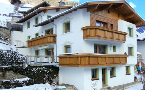 Schranz: Propriété, Maison, Bâtiment, Domicile, Immobilier, L'Hiver, Zone Résidentielle, Neige, Architecture, Appartement