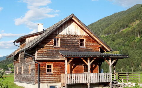 Steiners Blockhütte: Nuage, Ciel, Plante, Bâtiment, Fenêtre, Maison, Paysage Naturel, Arbre, Montagne, Bois