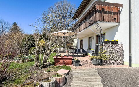 Alpenblick: Arbuste, Zone Résidentielle, Domicile, Jardin, Balcon, Cour, Aménagement Paysager, Biens, Arrière-Cour, Clôture