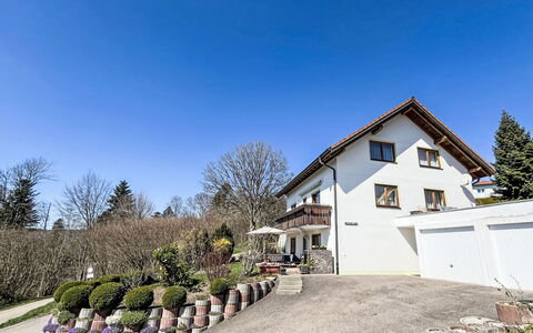 Alpenblick: Bâtiment, Fenêtre, Maison, Domicile, Zone Résidentielle, Chalet, Architecture, Toit, Allée, Biens