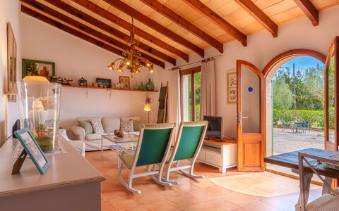Marineta: Propriété, Meubles, Bois, Architecture, Design Intérieur, Porche, Sol, Sol, Salon, Fenêtre