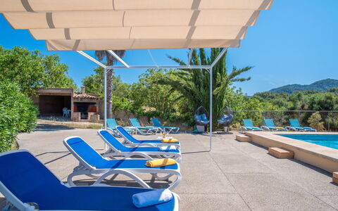 Can Amagat: Propriété, Meubles, Bleu, Ciel, Piscine, Bleu Azur, Ombre, Balancelle, Mobilier De Jardin, L'Eau