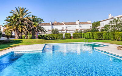 Pals 724: Bleu, Piscine, Recours, Biens, Jardin, Aménagement Paysager, Pelouse, Manoir, Ombre, Villa
