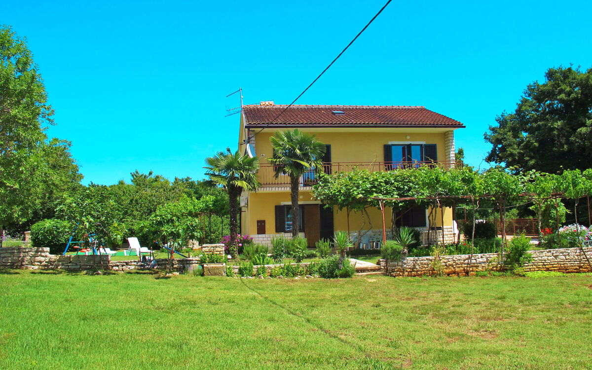 Karla (Roj305)