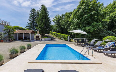 Liberat: Piscine, Recours, Mobilier De Jardin, Eco Hôtel, Parapluie, Loisir, Ombre, Jardin, Balancelle, Aménagement Paysager