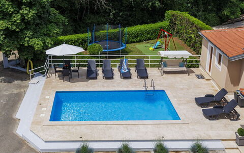 Liberat: Piscine, Mobilier De Jardin, Recours, Loisir, Meubles, Parapluie, Composite, Balancelle, Chaise, Eco Hôtel