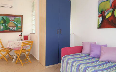 Adalgisa: Meubles, Propriété, Vert, Bleu, Bleu Azur, Design Intérieur, Confort, Bois, Cadre, Table