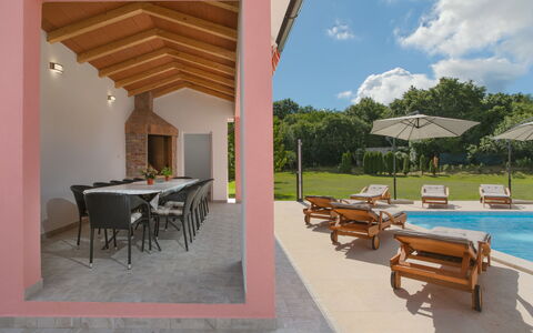 Dordana: Propriété, Pièce, Bâtiment, Maison, Immobilier, Design Intérieur, Recours, Domicile, Meubles, Sol