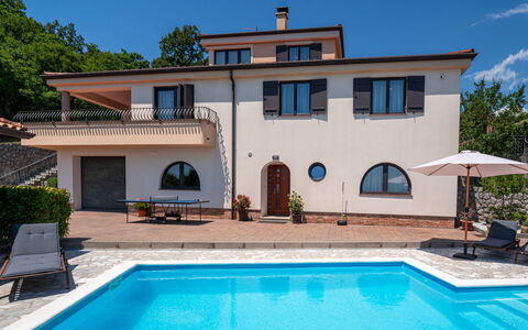 Villa Toni: Piscine, Biens, Recours, Villa, Hacienda, Conception, Eco Hôtel, Balcon, Ferme, Manoir