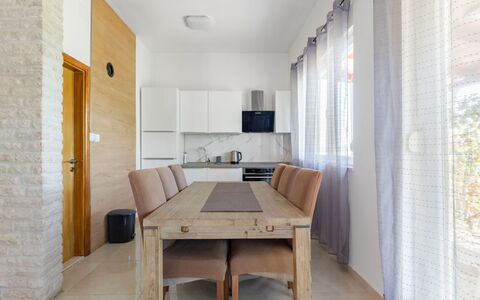 Kata: Propriété, Bois, Design Intérieur, Sol, Bâtiment, Sol, Mur, Table, Ombre