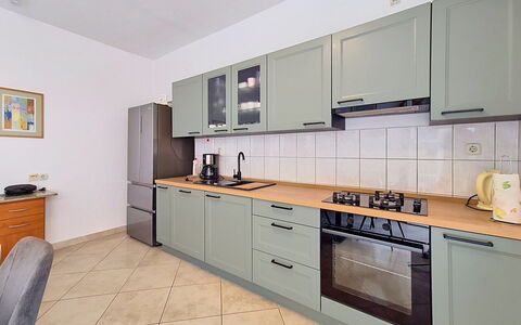 Ines: Siding, Jardin, Chalet, Mobilier De Jardin, Ombre, Cour, Batiments Jardin, Arrière-Cour, Aménagement Paysager, Dur