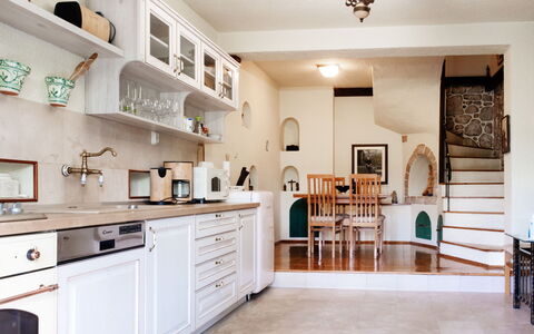 Podcempres: Cabinetry, Propriété, Comptoir, Meubles, Cadre, Étagère, Tiroir, Bois, Rayonnage, Cuisine