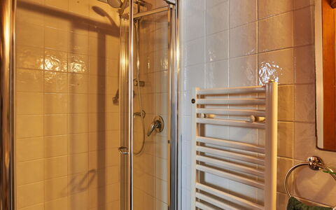 Braga 602: Porte, Porte De Douche, Bois, Sol, Sol, Accueil Porte, Bâtiment, Luminaire Plomberie