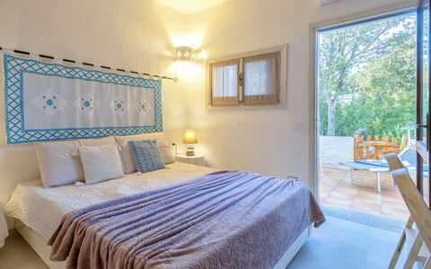 Palau 640: Meubles, Sol, Sol, Design Intérieur, Bois, Plafond, Chambre, Lit, Éclairage, Linge