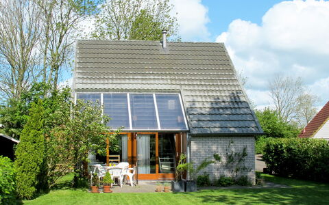 De Schans: Plante, Ciel, Nuage, Propriété, Bâtiment, Arbre, Lot Terre, Paysage Naturel, Herbe, Bois