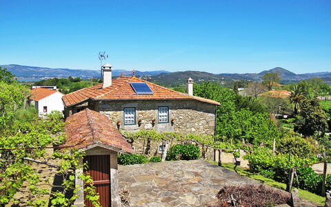 Senhor Do Socorro: Ciel, Plante, Fenêtre, Paysage Naturel, Lot Terre, Arbre, Bâtiment, Zone Résidentielle, Quartier