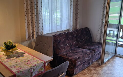 Mondsee 605: Table, Meubles, Bâtiment, Confort, Bois, Textile, Maison, Salon, Canapé, Rideau