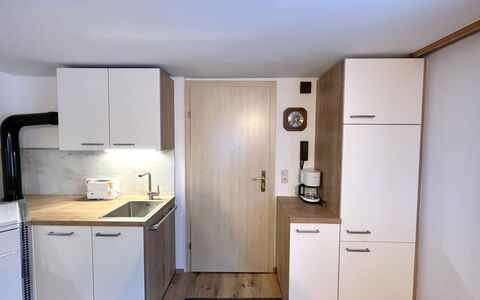 Wallner: Comptoir, Bois, Sol, Cuisine, Design Intérieur, Meubles, Évier, Cabinetry, Sol, Luminaire Plomberie
