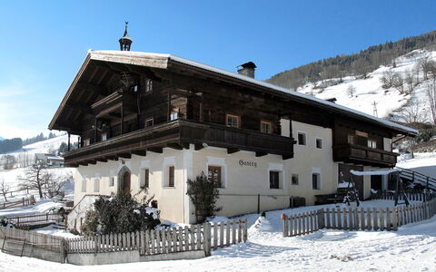 Kaprun 662: Neige, L'Hiver, Propriété, Montagne, Maison, Chaîne De Montagnes, Alpes, Station De Montagne, Bâtiment, Architecture