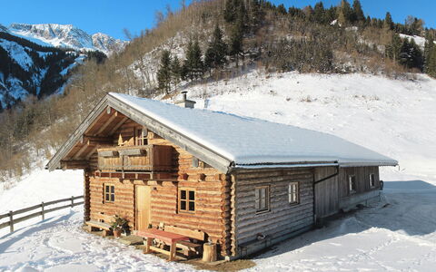 Sturmbachhütte: Ciel, Montagne, Neige, Bâtiment, Fenêtre, Arbre, Plante, Maison, Pente, Bois