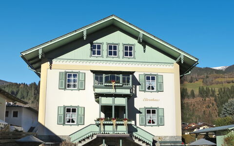 Stainer: Propriété, Maison, Bâtiment, Domicile, Architecture, Immobilier, Toit, Siding, Façade, Chalet