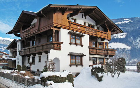 Landhaus Martin: Propriété, Neige, L'Hiver, Maison, Bâtiment, Immobilier, Domicile, Montagne, Architecture, Station De Montagne