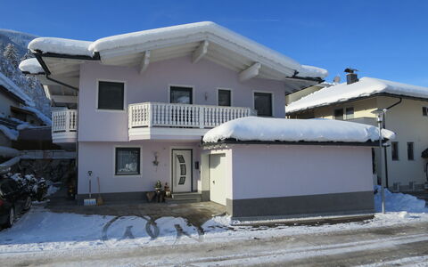 Regina: Neige, Bâtiment, Ciel, Fenêtre, Maison, Chalet, Gelé, Siding, Pente, Zone Rurale