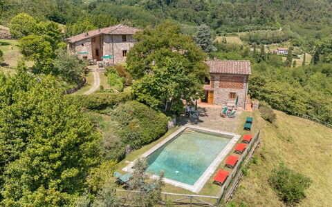 Bottino: Chalet, Zone Rurale, Biens, Ferme, Jardin, Village, Piscine, Arrière-Cour, Village De Montagne, Cour