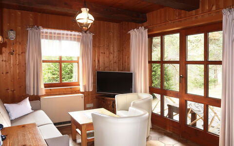 Imst 615: Propriété, Meubles, Table, Bois, Design Intérieur, Fenêtre, Éclairage, Canapé, Cadre, Ombre
